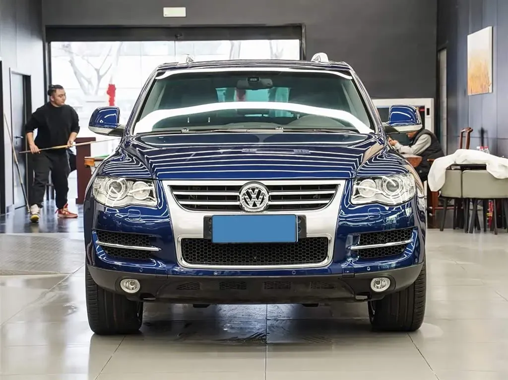 2008 Volkswagen Touareg 6.0L 450HP W12 6AT,autocango,china used car exporter,china ev exporter,chinese used car exporter,chinese used ev exporter