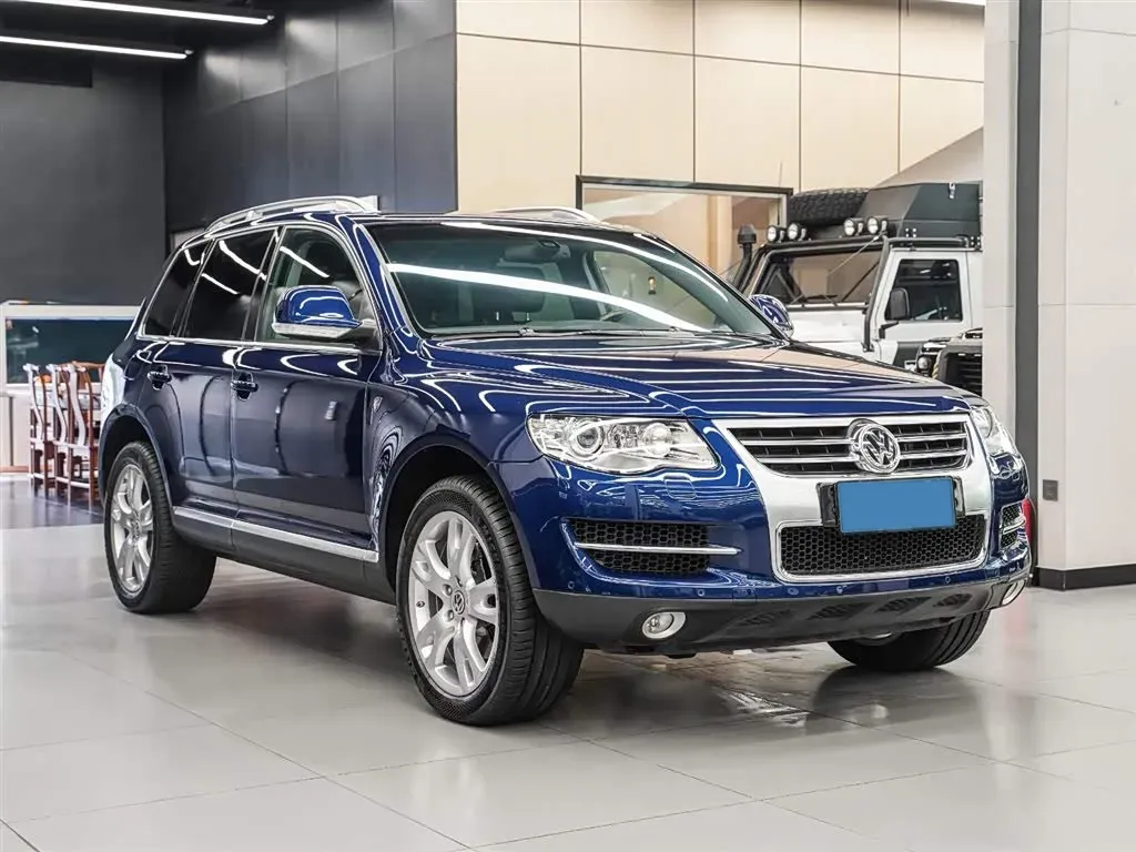 2008 Volkswagen Touareg 6.0L 450HP W12 6AT,autocango,china used car exporter,china ev exporter,chinese used car exporter,chinese used ev exporter