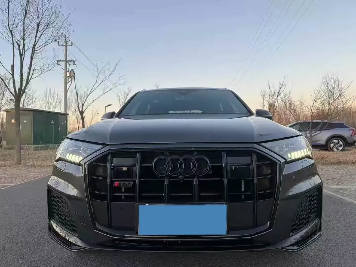 2024 Audi SQ7 4.0T 507HP V8 8AT,autocango,china used car exporter,china ev exporter,chinese used car exporter,chinese used ev exporter