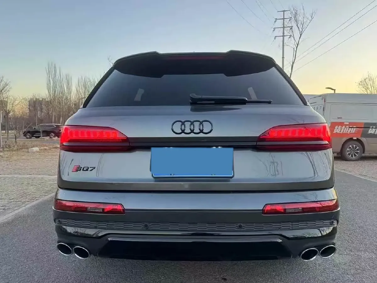 2024 Audi SQ7 4.0T 507HP V8 8AT,autocango,china used car exporter,china ev exporter,chinese used car exporter,chinese used ev exporter