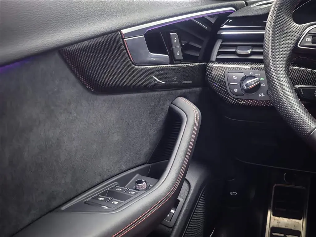 2023 Audi S4 3.0T 354HP V6 8AT,autocango,china used car exporter,china ev exporter,chinese used car exporter,chinese used ev exporter