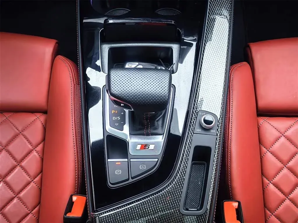 2023 Audi S4 3.0T 354HP V6 8AT,autocango,china used car exporter,china ev exporter,chinese used car exporter,chinese used ev exporter