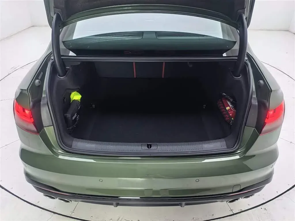 2023 Audi S4 3.0T 354HP V6 8AT,autocango,china used car exporter,china ev exporter,chinese used car exporter,chinese used ev exporter