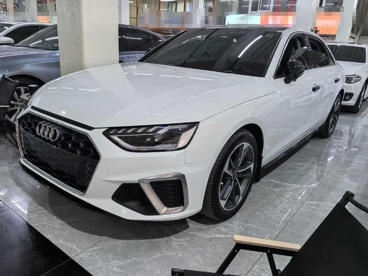 2023 Audi A4L 2.0T 190HP L4 7DCT