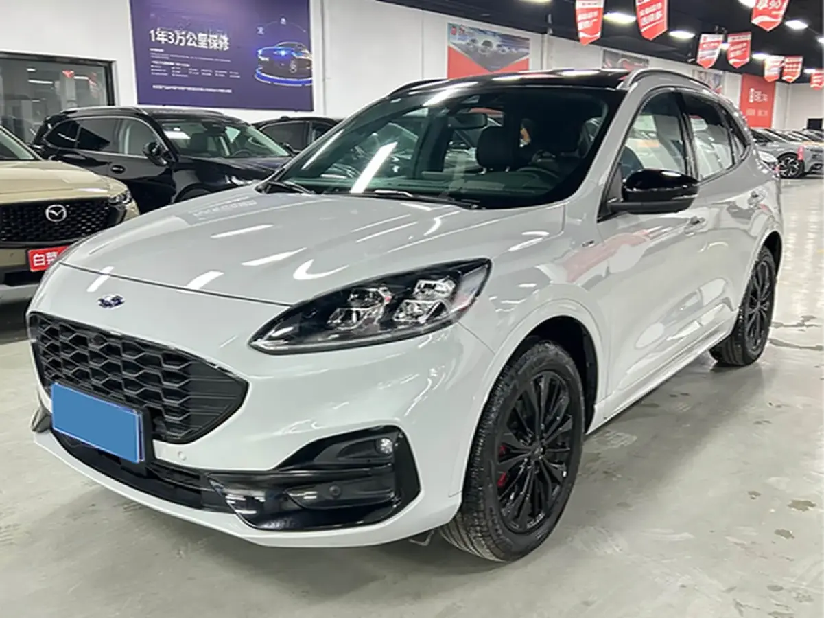 2024 Ford Escape 2.0T 248HP L4 8AT