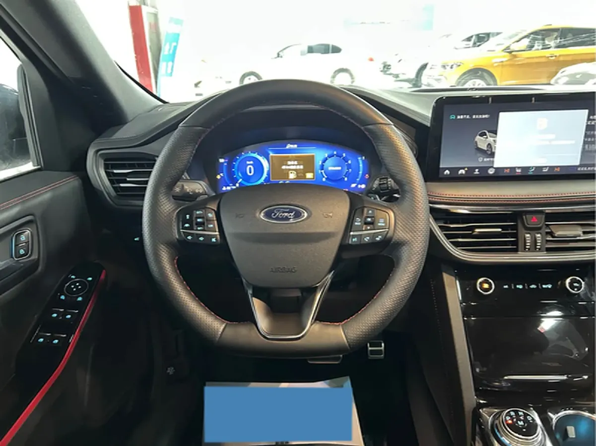 2024 Ford Escape 2.0T 248HP L4 8AT,autocango,china used car exporter,china ev exporter,chinese used car exporter,chinese used ev exporter