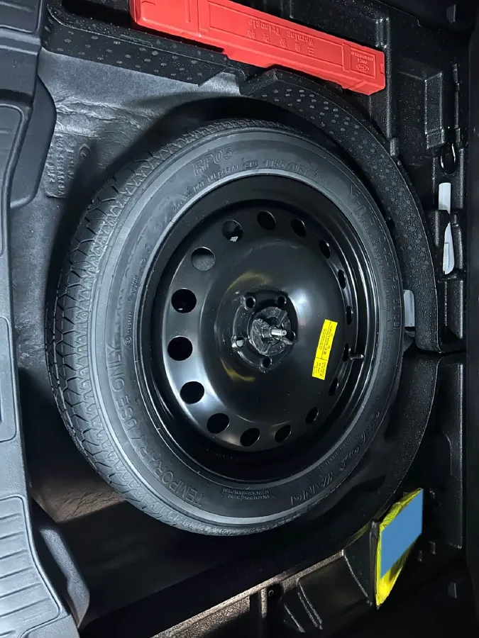 2024 Ford Escape 2.0T 248HP L4 8AT,autocango,china used car exporter,china ev exporter,chinese used car exporter,chinese used ev exporter