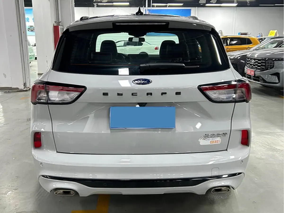 2024 Ford Escape 2.0T 248HP L4 8AT,autocango,china used car exporter,china ev exporter,chinese used car exporter,chinese used ev exporter