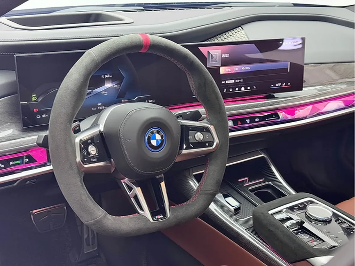2023 BMW i7 BEV 101.7KWH,autocango,china used car exporter,china ev exporter,chinese used car exporter,chinese used ev exporter