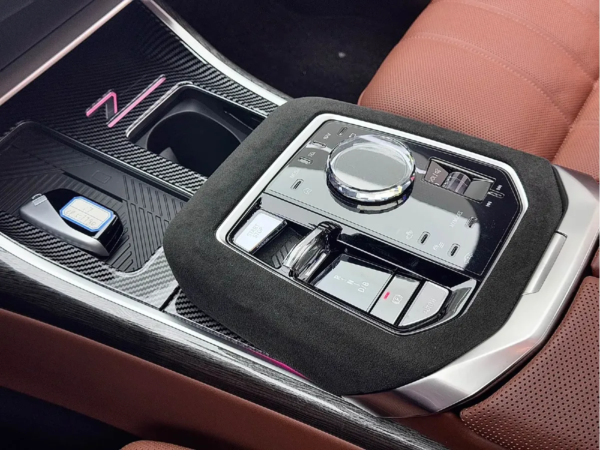 2023 BMW i7 BEV 101.7KWH,autocango,china used car exporter,china ev exporter,chinese used car exporter,chinese used ev exporter