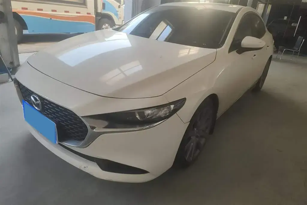 2021 Mazda 3 Axela 2.0L 158HP L4 6AT