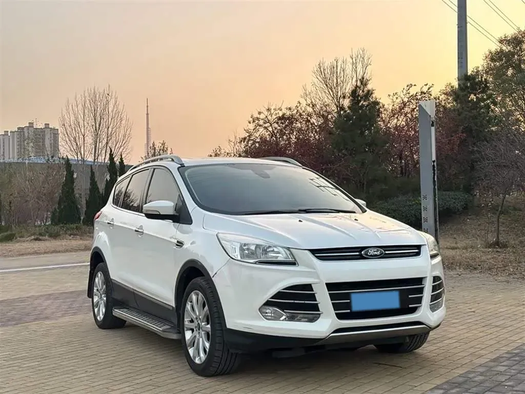 2013 Ford Kuga 1.6T 177HP L4 6AT,autocango,china used car exporter,china ev exporter,chinese used car exporter,chinese used ev exporter