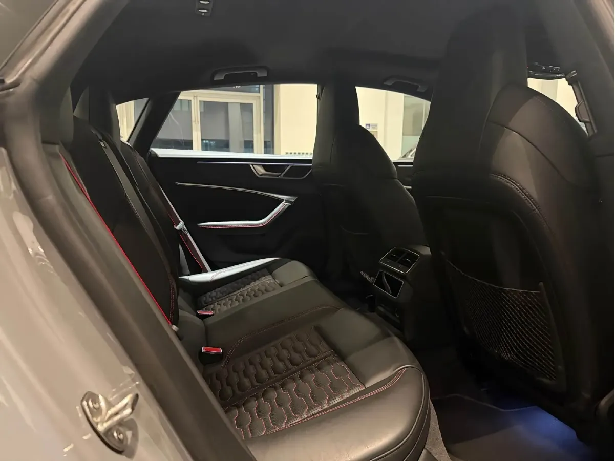 2024 Audi RS 7 4.0T 630HP V8 8AT,autocango,china used car exporter,china ev exporter,chinese used car exporter,chinese used ev exporter