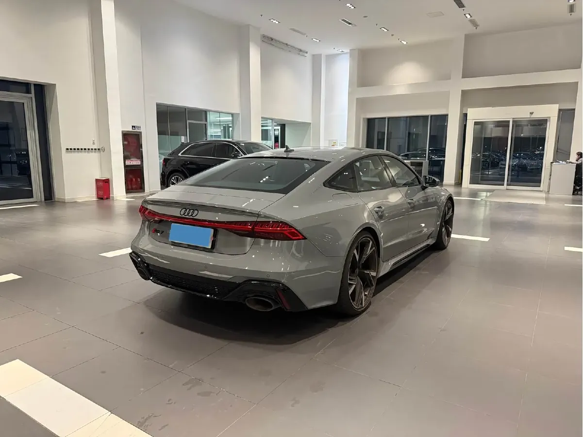 2024 Audi RS 7 4.0T 630HP V8 8AT,autocango,china used car exporter,china ev exporter,chinese used car exporter,chinese used ev exporter