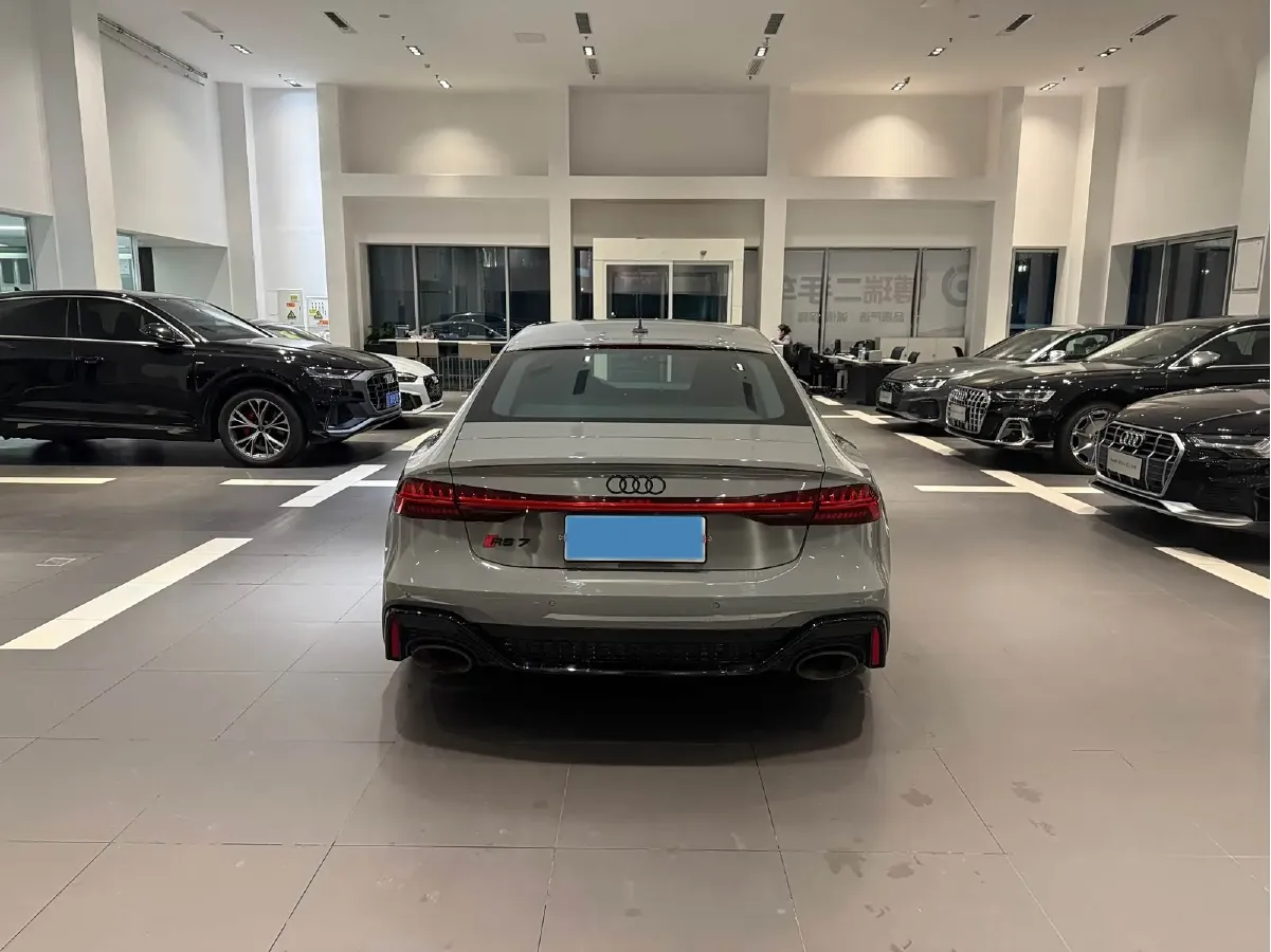 2024 Audi RS 7 4.0T 630HP V8 8AT,autocango,china used car exporter,china ev exporter,chinese used car exporter,chinese used ev exporter