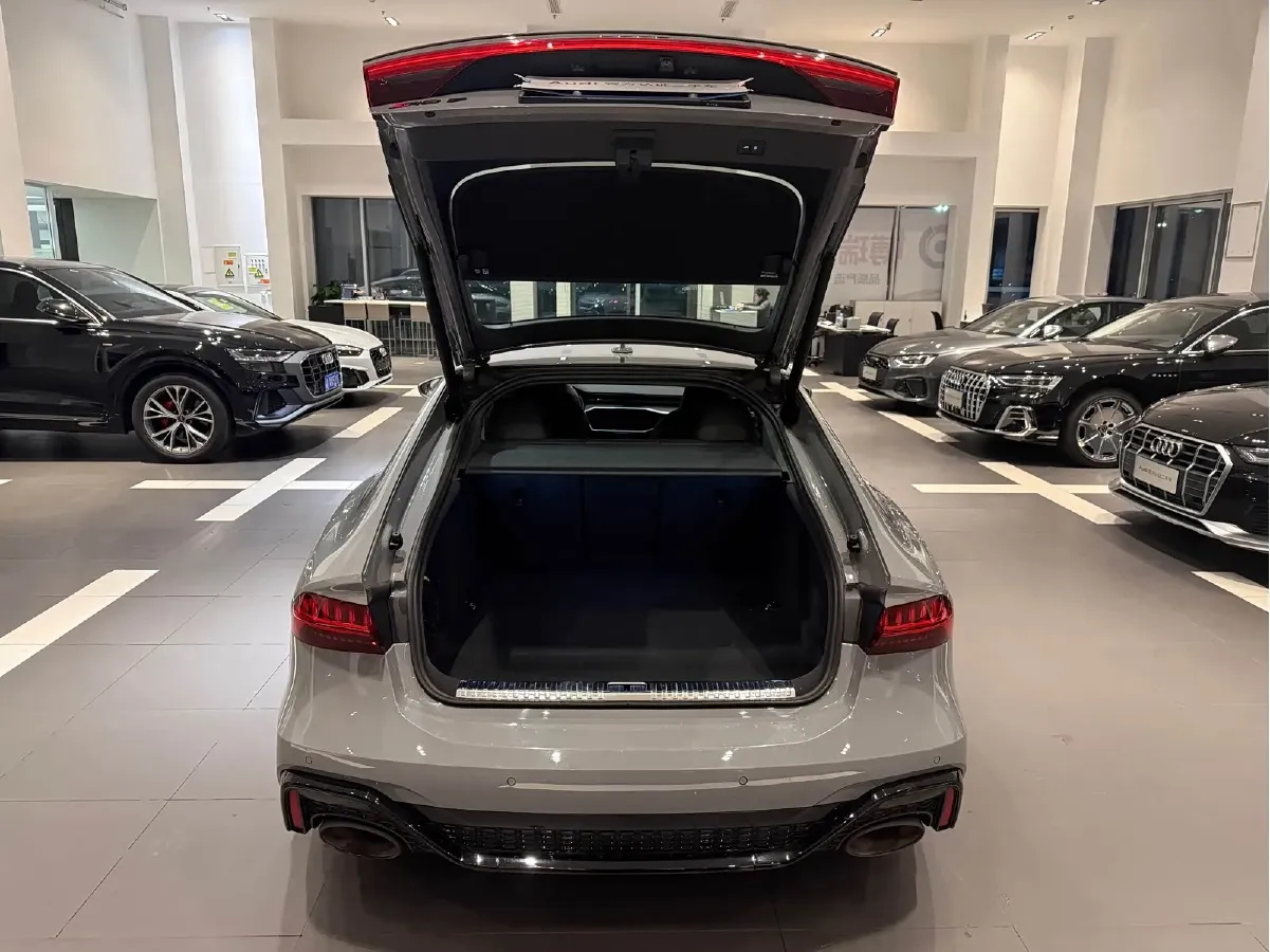 2024 Audi RS 7 4.0T 630HP V8 8AT,autocango,china used car exporter,china ev exporter,chinese used car exporter,chinese used ev exporter