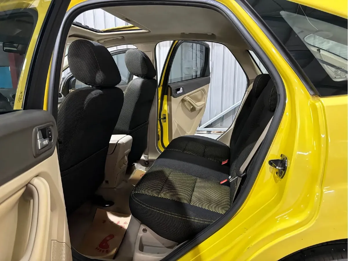 2011 Ford Focus 1.8L 124HP L4 4AT,autocango,china used car exporter,china ev exporter,chinese used car exporter,chinese used ev exporter