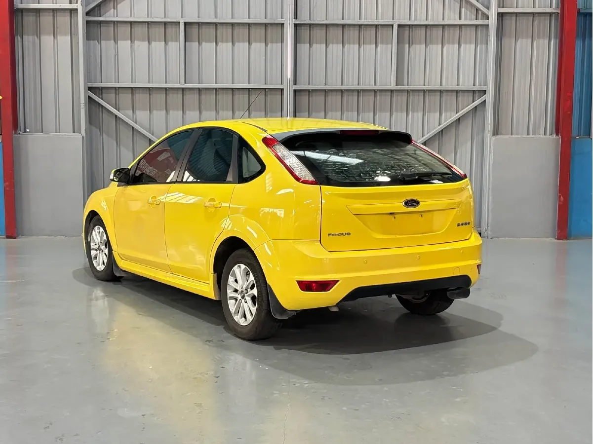 2011 Ford Focus 1.8L 124HP L4 4AT,autocango,china used car exporter,china ev exporter,chinese used car exporter,chinese used ev exporter