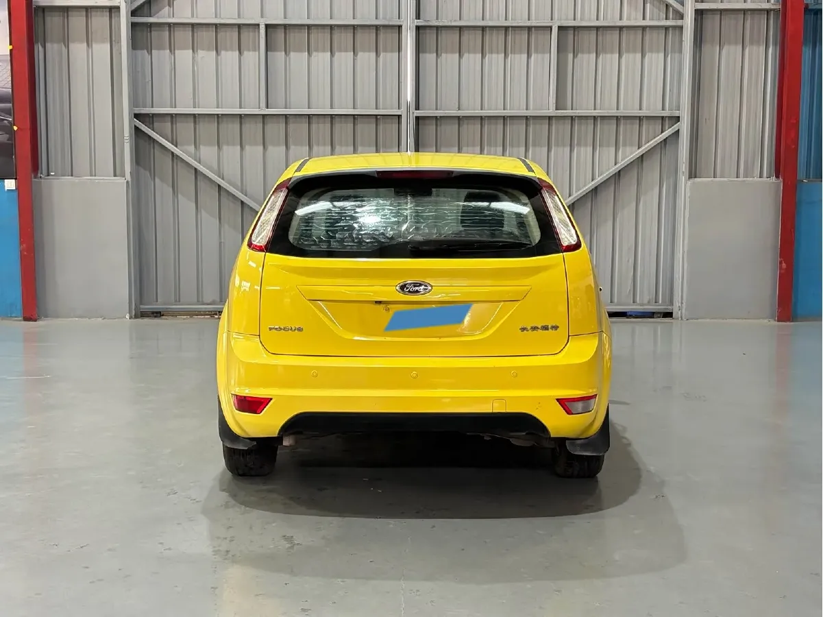 2011 Ford Focus 1.8L 124HP L4 4AT,autocango,china used car exporter,china ev exporter,chinese used car exporter,chinese used ev exporter