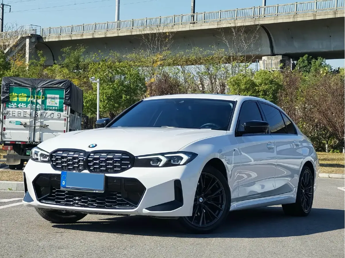 2023 BMW 3 Series 2.0T 184HP L4 8AT