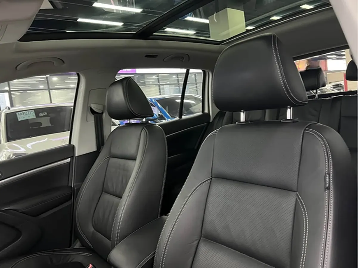 2016 Volkswagen Tiguan 1.8T 160HP L4 6AT,autocango,china used car exporter,china ev exporter,chinese used car exporter,chinese used ev exporter