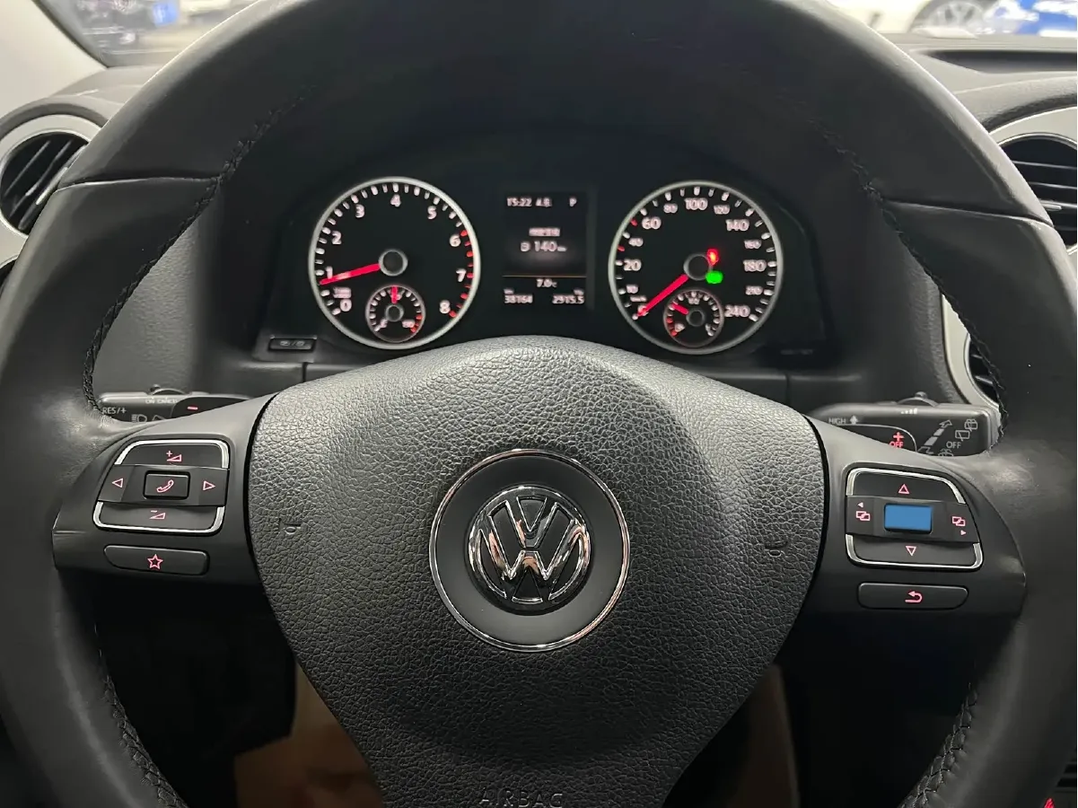 2016 Volkswagen Tiguan 1.8T 160HP L4 6AT,autocango,china used car exporter,china ev exporter,chinese used car exporter,chinese used ev exporter