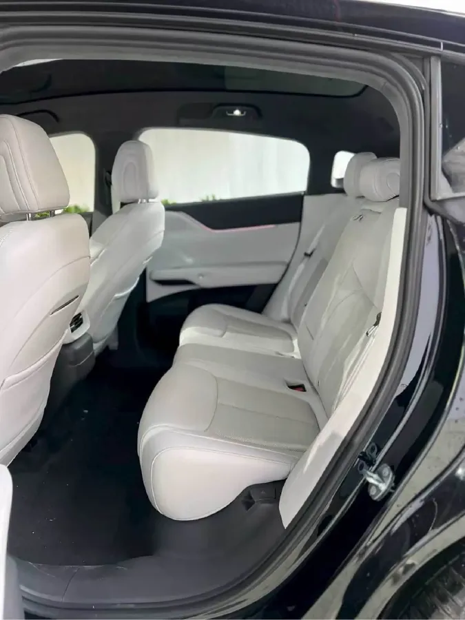 2025 Xpeng G6 BEV 68.5KWH,autocango,china used car exporter,china ev exporter,chinese used car exporter,chinese used ev exporter