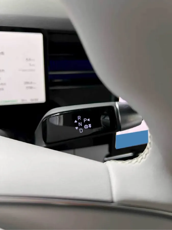 2025 Xpeng G6 BEV 68.5KWH,autocango,china used car exporter,china ev exporter,chinese used car exporter,chinese used ev exporter