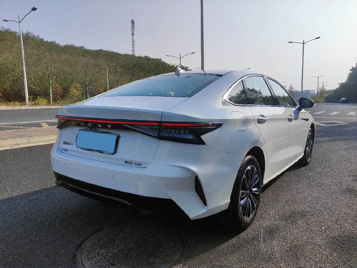 2024 Fulwin FulwinA8 1.5T 156HP L4 1DHT PHEV 18.3KWH,autocango,china used car exporter,china ev exporter,chinese used car exporter,chinese used ev exporter