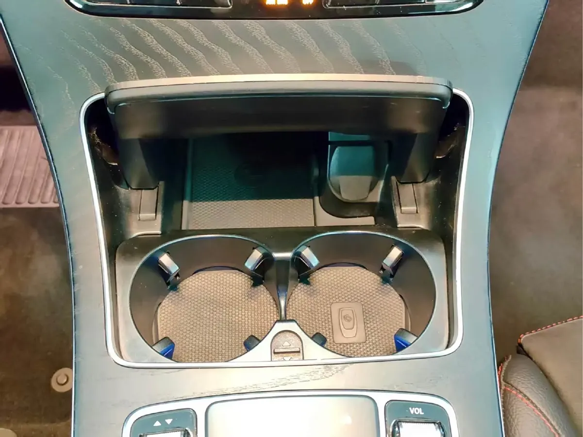 2024 Mercedes-Benz EQE SUV BEV 93.2KWH,autocango,china used car exporter,china ev exporter,chinese used car exporter,chinese used ev exporter