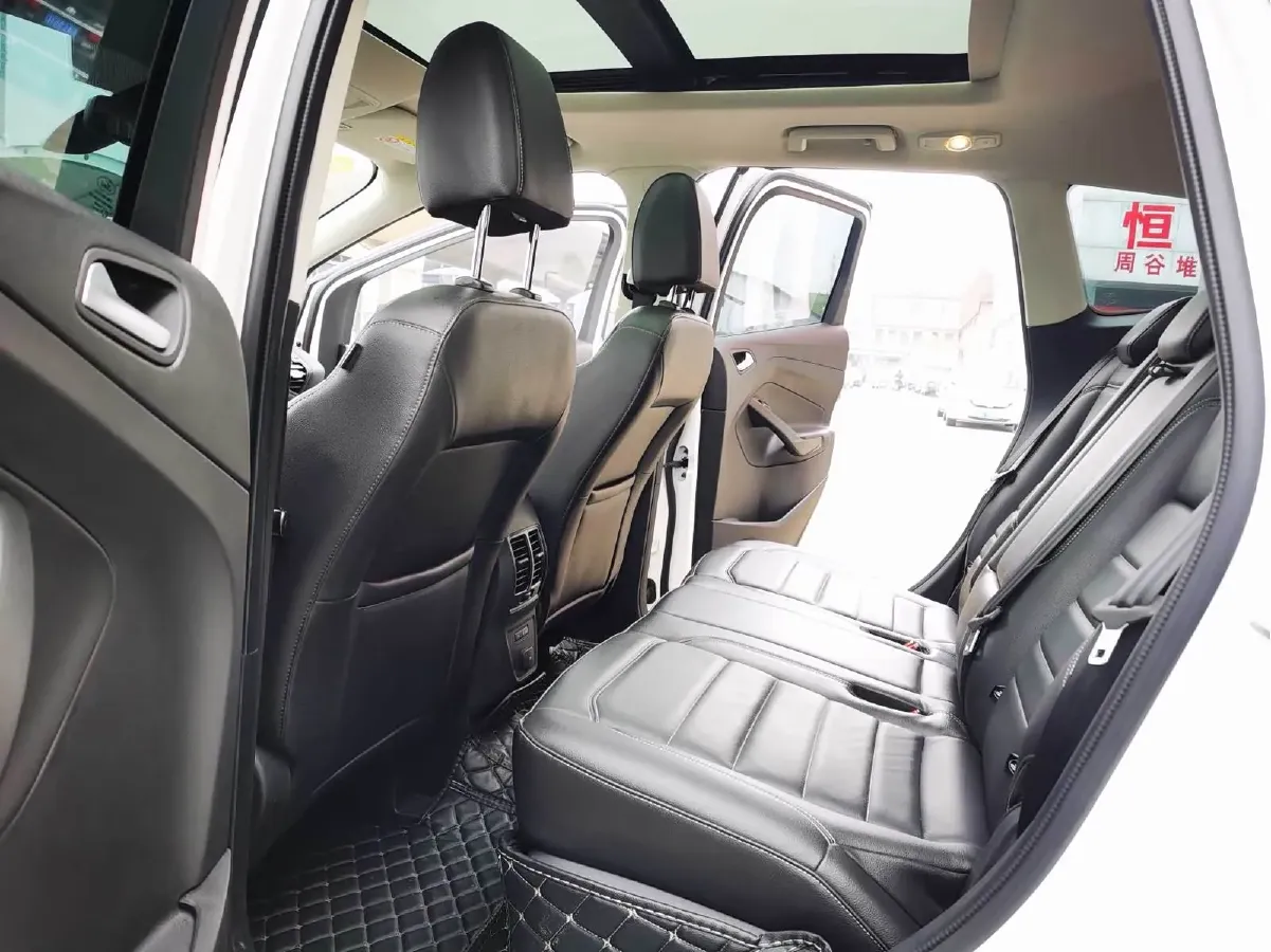 2018 Ford Kuga 1.5T 181HP L4 6AT,autocango,china used car exporter,china ev exporter,chinese used car exporter,chinese used ev exporter