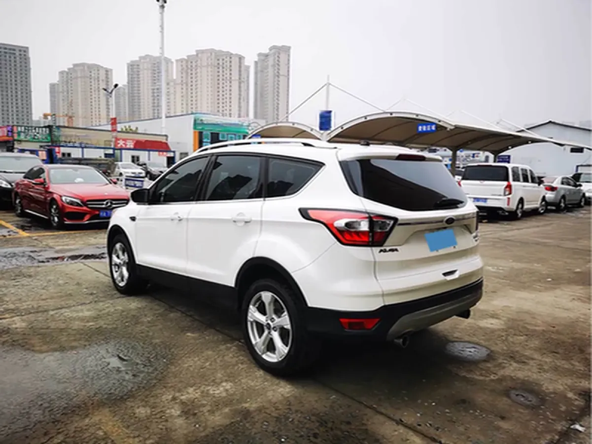 2018 Ford Kuga 1.5T 181HP L4 6AT,autocango,china used car exporter,china ev exporter,chinese used car exporter,chinese used ev exporter