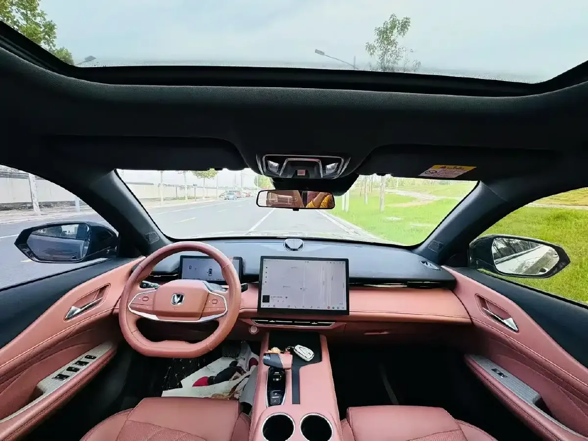 2024 ChangAn UNI-Z 1.5L 98HP L4 E-CVT PHEV 18.4KWH,autocango,china used car exporter,china ev exporter,chinese used car exporter,chinese used ev exporter