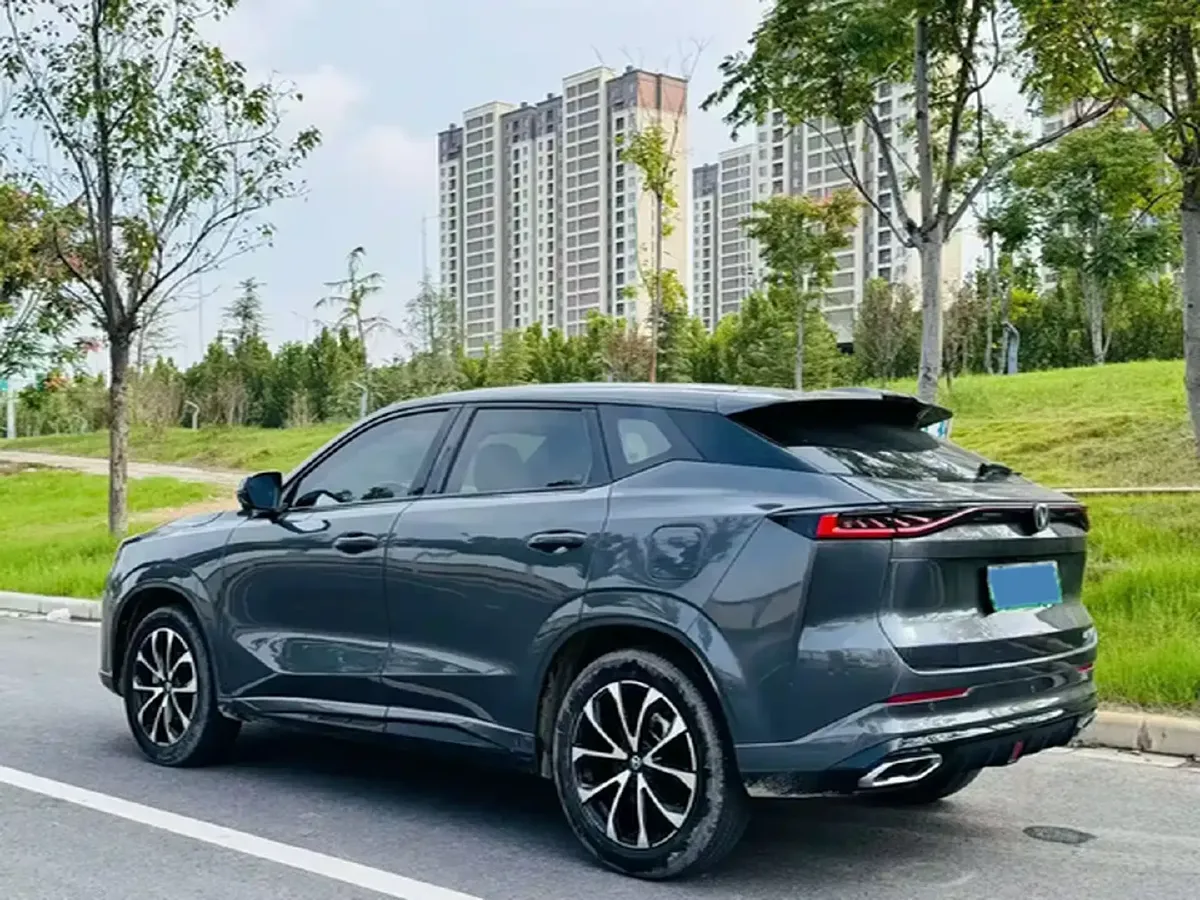 2024 ChangAn UNI-Z 1.5L 98HP L4 E-CVT PHEV 18.4KWH,autocango,china used car exporter,china ev exporter,chinese used car exporter,chinese used ev exporter
