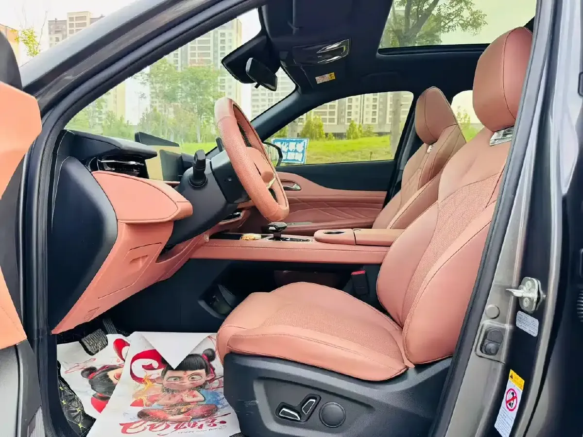 2024 ChangAn UNI-Z 1.5L 98HP L4 E-CVT PHEV 18.4KWH,autocango,china used car exporter,china ev exporter,chinese used car exporter,chinese used ev exporter