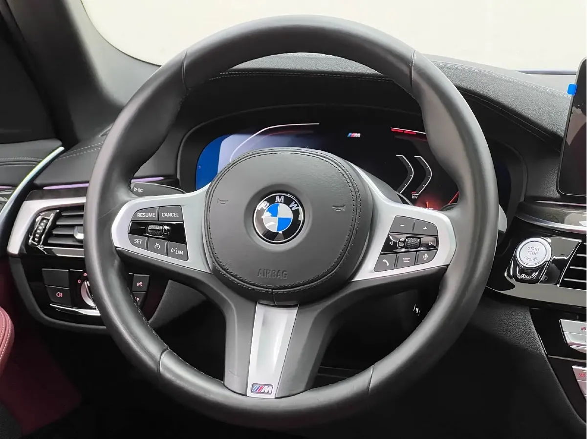 2021 BMW 5 Series 2.0T 184HP L4 8AT,autocango,china used car exporter,china ev exporter,chinese used car exporter,chinese used ev exporter