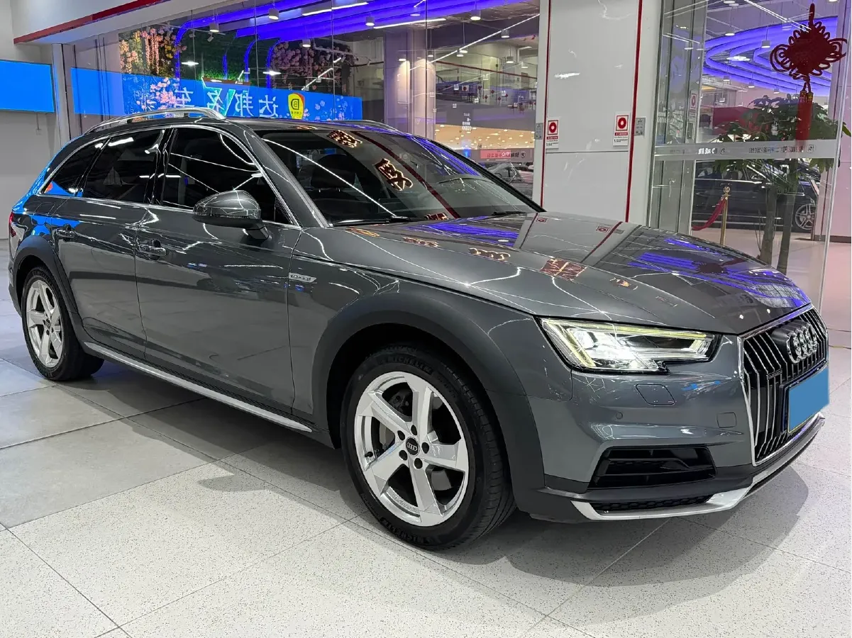2017 Audi A4 2.0T 252HP L4 7DCT,autocango,china used car exporter,china ev exporter,chinese used car exporter,chinese used ev exporter
