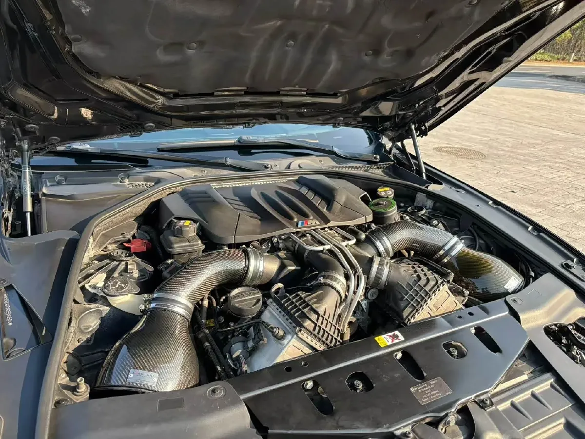 2015 BMW M6 4.4T 560HP V8 7DCT,autocango,china used car exporter,china ev exporter,chinese used car exporter,chinese used ev exporter