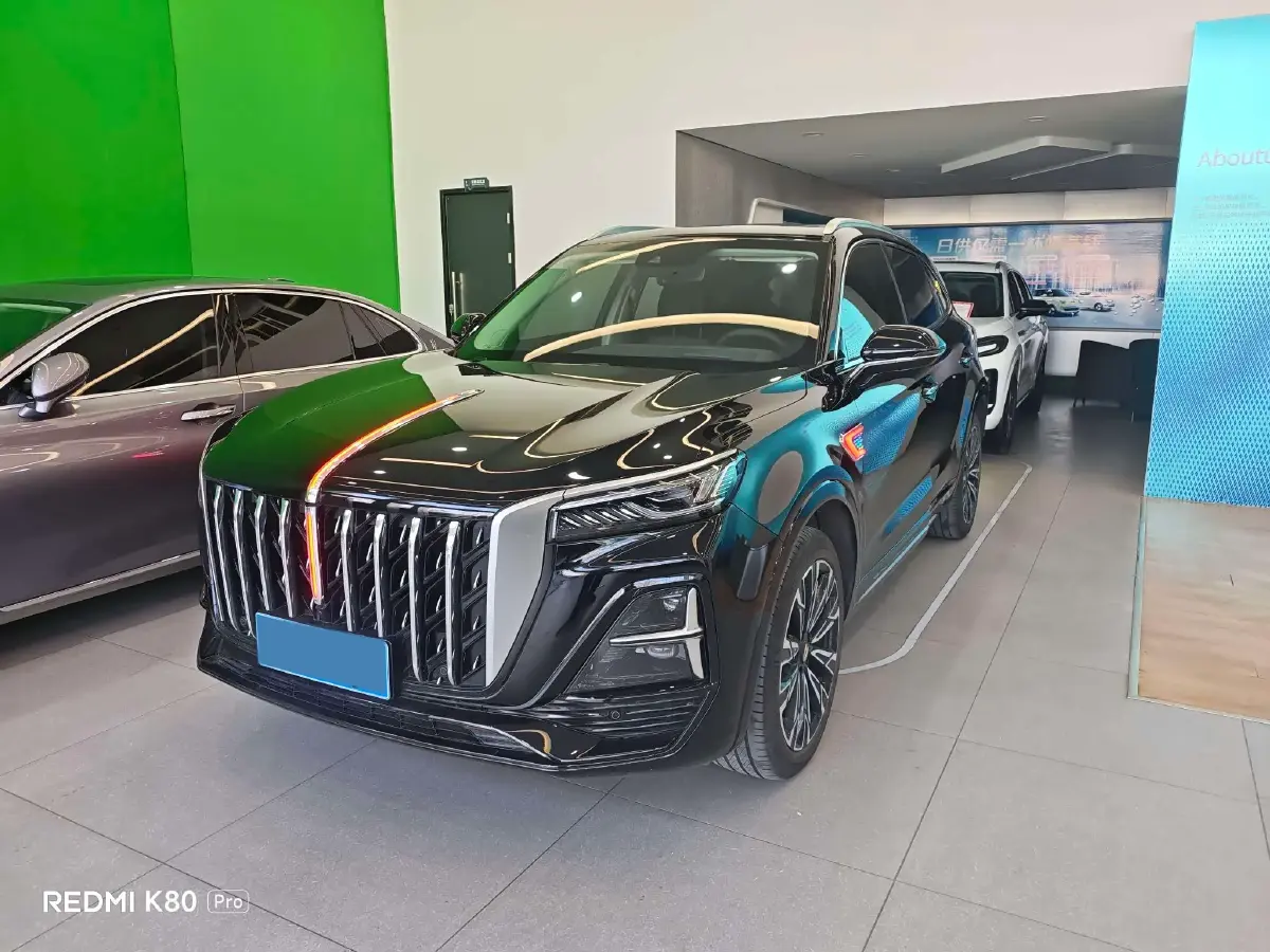 2023 HongQi HS5 2.0T 252HP L4 8AT
