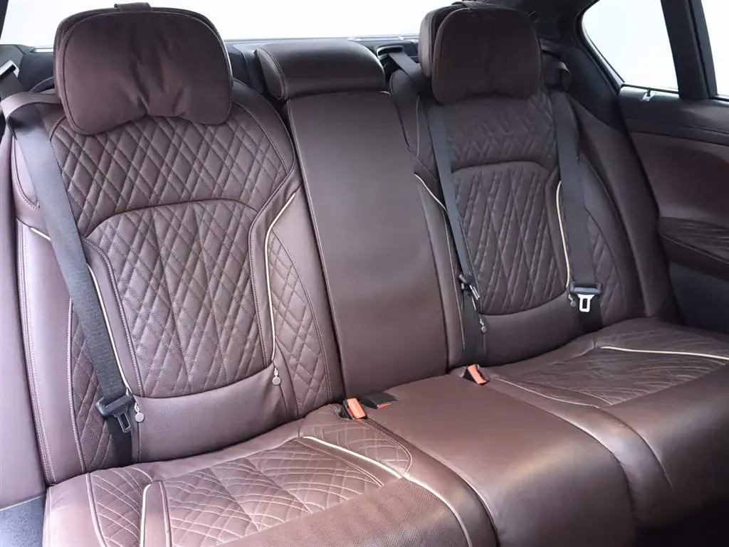 2019 BMW 7 Series 3.0T 340HP L6 8AT,autocango,china used car exporter,china ev exporter,chinese used car exporter,chinese used ev exporter