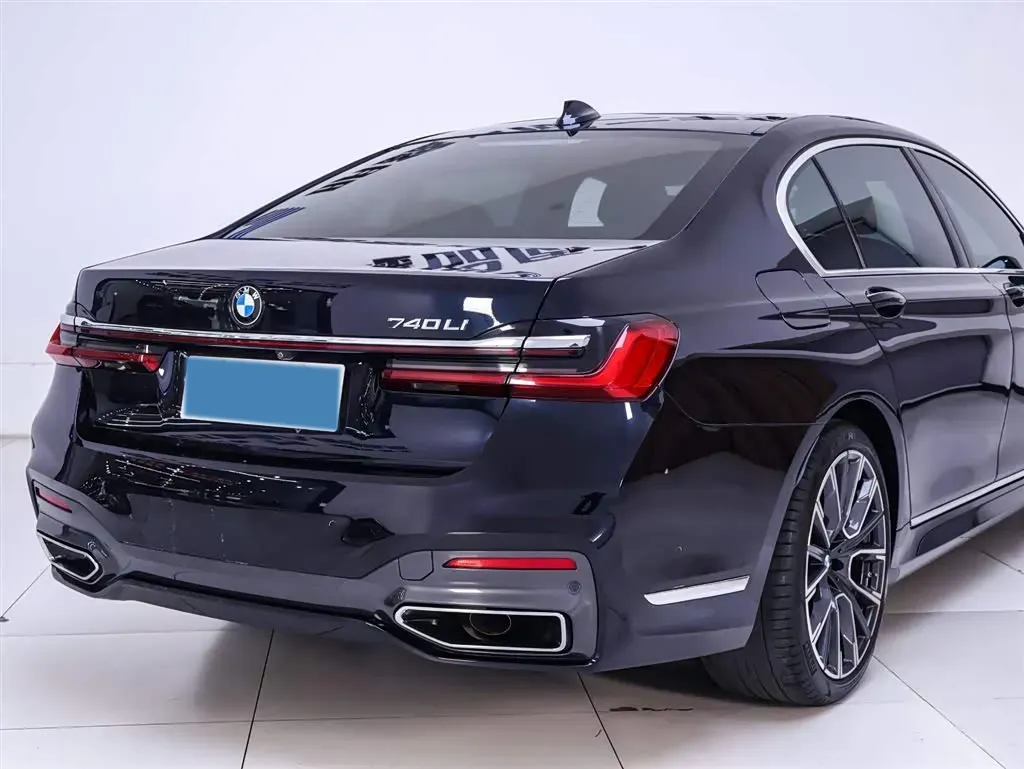 2019 BMW 7 Series 3.0T 340HP L6 8AT,autocango,china used car exporter,china ev exporter,chinese used car exporter,chinese used ev exporter