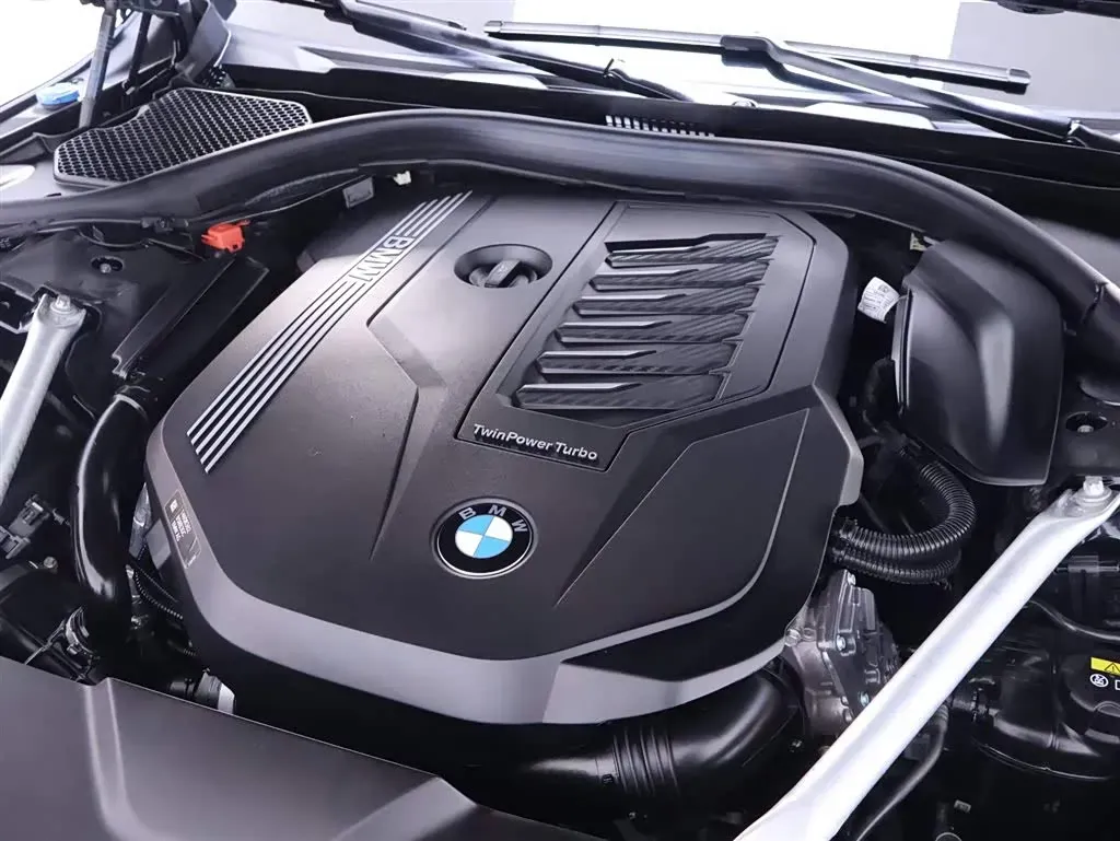 2019 BMW 7 Series 3.0T 340HP L6 8AT,autocango,china used car exporter,china ev exporter,chinese used car exporter,chinese used ev exporter