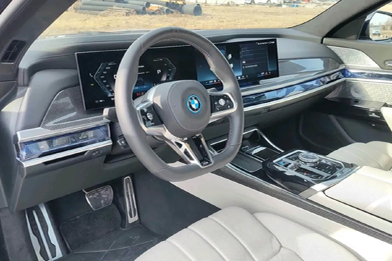 2023 BMW BEV 101.7KWH,autocango,china used car exporter,china ev exporter,chinese used car exporter,chinese used ev exporter