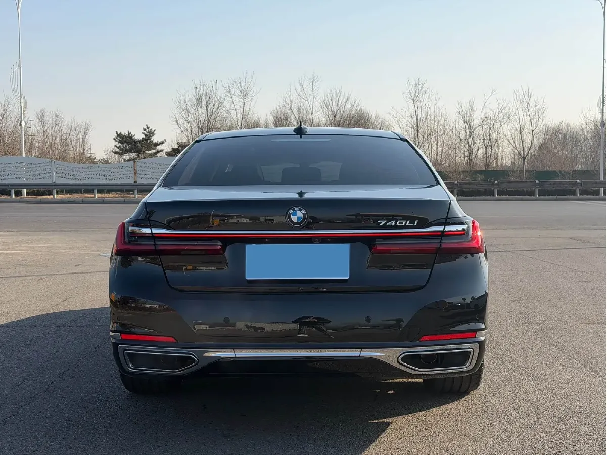 2019 BMW 7 Series 2.0T 265HP L4 8AT,autocango,china used car exporter,china ev exporter,chinese used car exporter,chinese used ev exporter