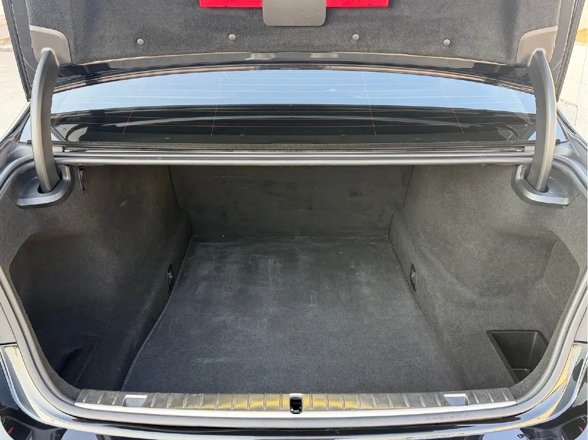 2019 BMW 7 Series 2.0T 265HP L4 8AT,autocango,china used car exporter,china ev exporter,chinese used car exporter,chinese used ev exporter