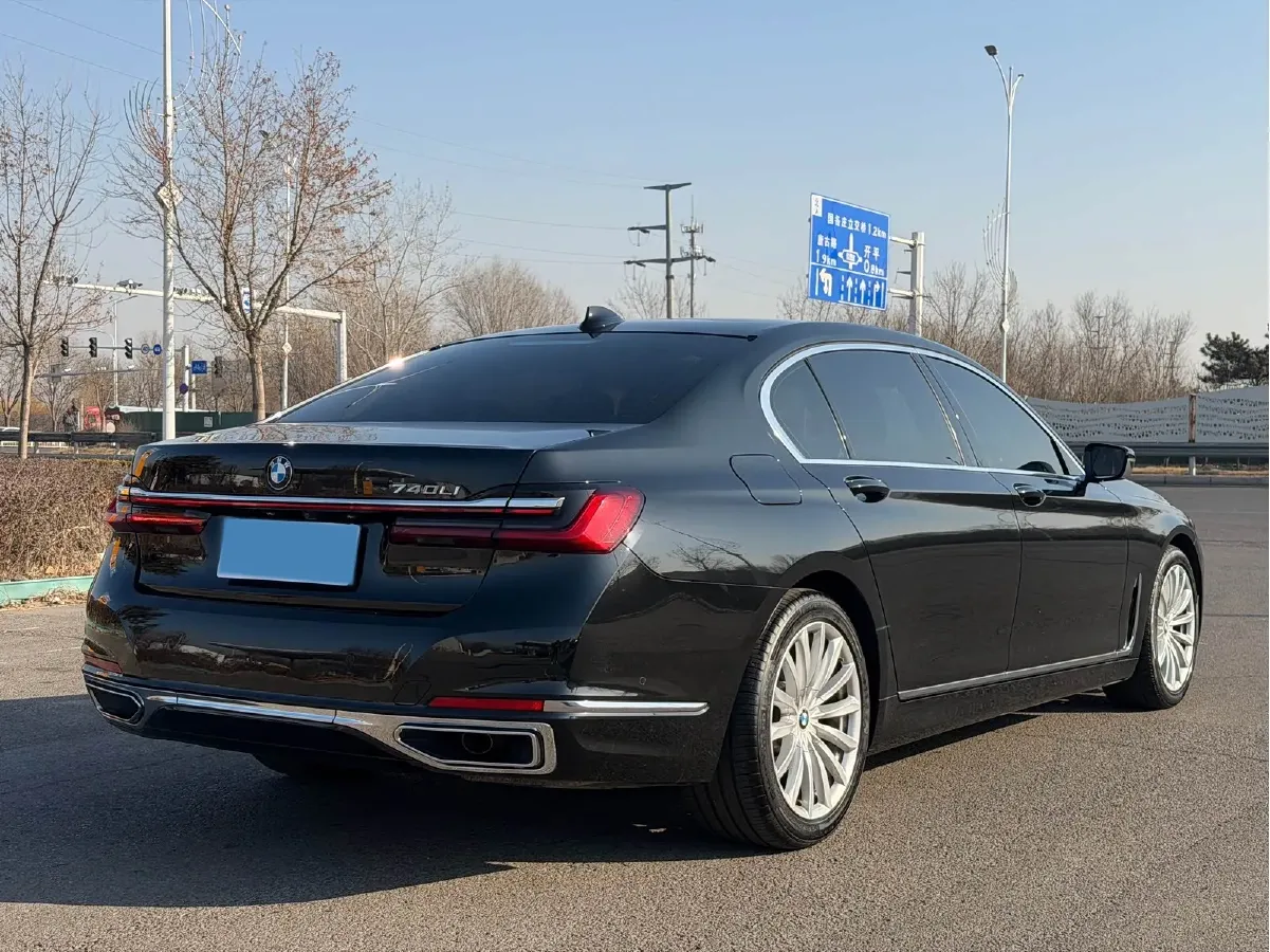 2019 BMW 7 Series 2.0T 265HP L4 8AT,autocango,china used car exporter,china ev exporter,chinese used car exporter,chinese used ev exporter