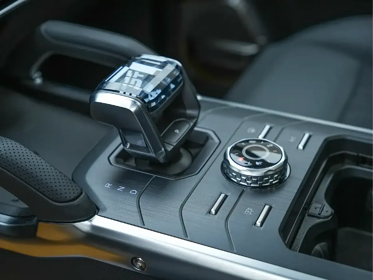 2024 Jetour ShanHai TravellerC-DM 1.5T 156HP L4 3DHT PHEV 26.7KWH,autocango,china used car exporter,china ev exporter,chinese used car exporter,chinese used ev exporter