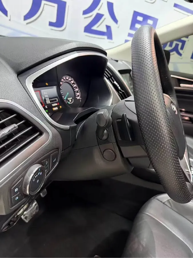 2016 Ford Edge 2.0T 245HP L4 6AT,autocango,china used car exporter,china ev exporter,chinese used car exporter,chinese used ev exporter