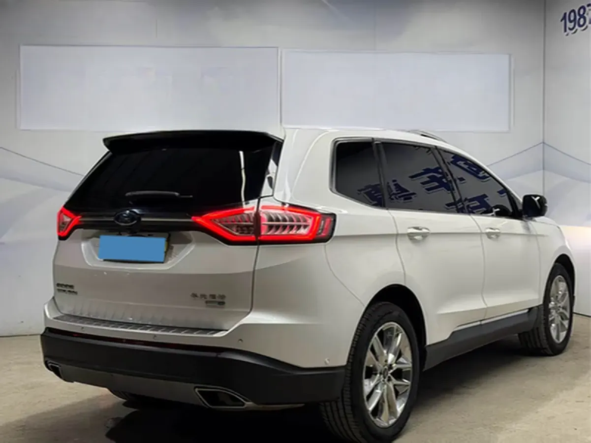 2016 Ford Edge 2.0T 245HP L4 6AT,autocango,china used car exporter,china ev exporter,chinese used car exporter,chinese used ev exporter
