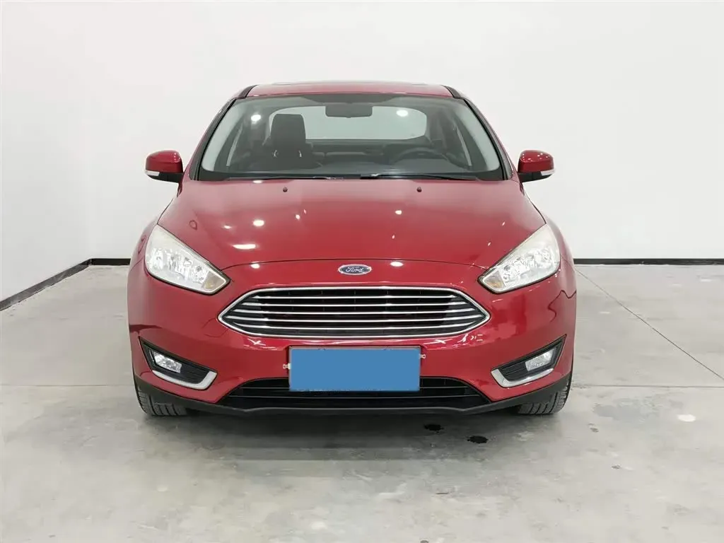 2015 Ford Focus 1.6L 125HP L4 6DCT,autocango,china used car exporter,china ev exporter,chinese used car exporter,chinese used ev exporter